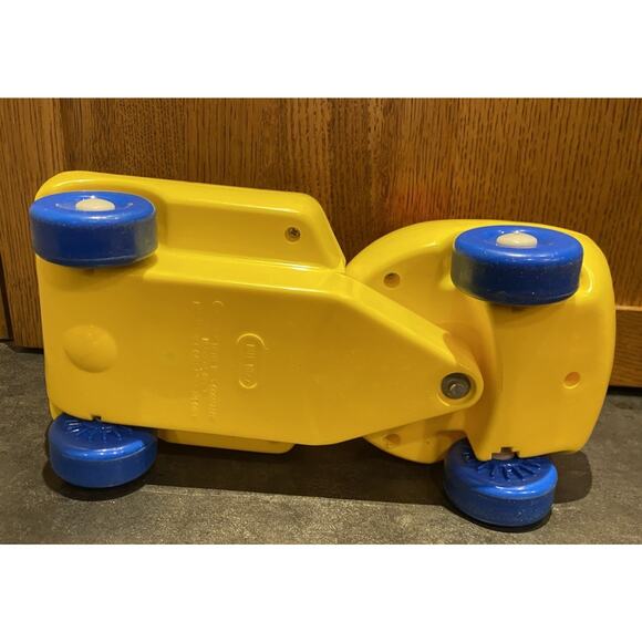 Little Tikes Toddle Tots Red Yellow Change Around Truck Vintage Toy - Picture 9 of 9